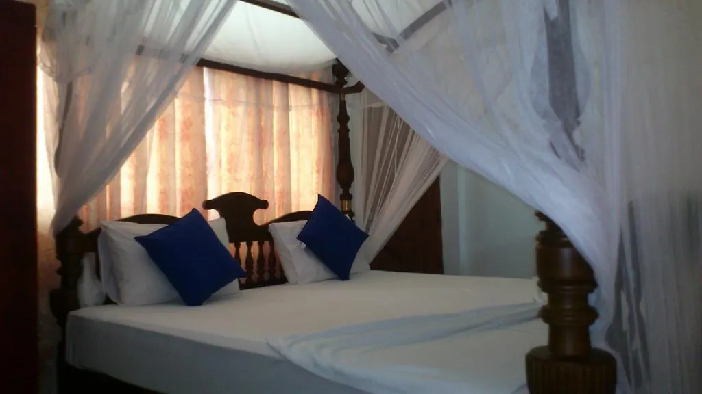 Ocean View Tourist Guest House At Negombo Beach Near The Airport