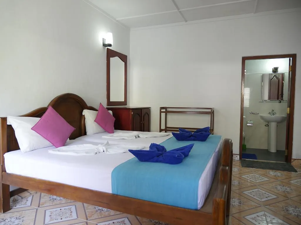 Ocean View Tourist Guest House At Negombo Beach Near The Airport