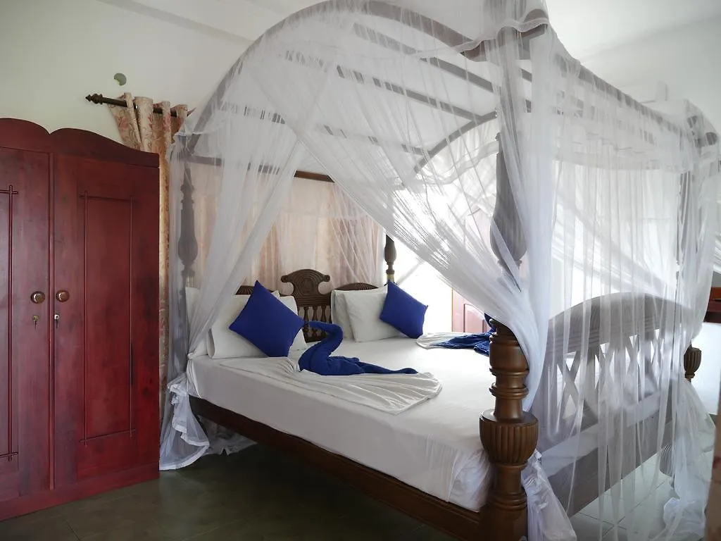 Ocean View Tourist Guest House At Negombo Beach Near The Airport