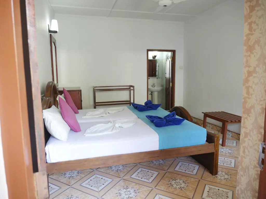 Ocean View Tourist Guest House At Negombo Beach Near The Airport