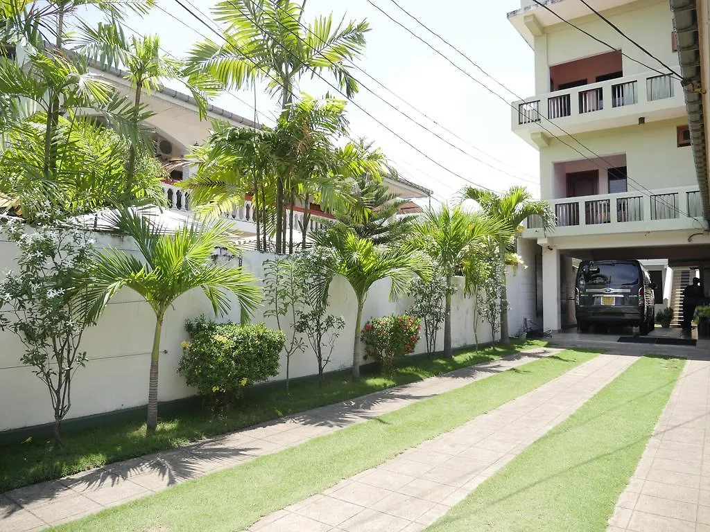 Ocean View Tourist Guest House At Negombo Beach Near The Airport